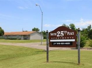 1201 S 25th Pl, Muskogee, OK 74401