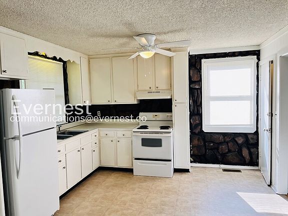 3rd image of 847 Rose Park Dr