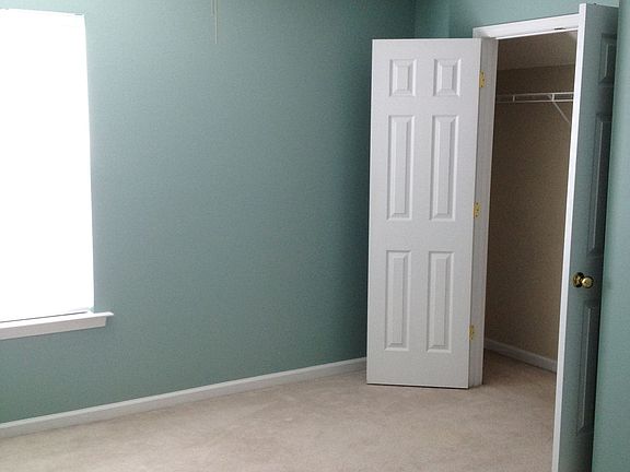 5th image of 901 Cinnamon Dr