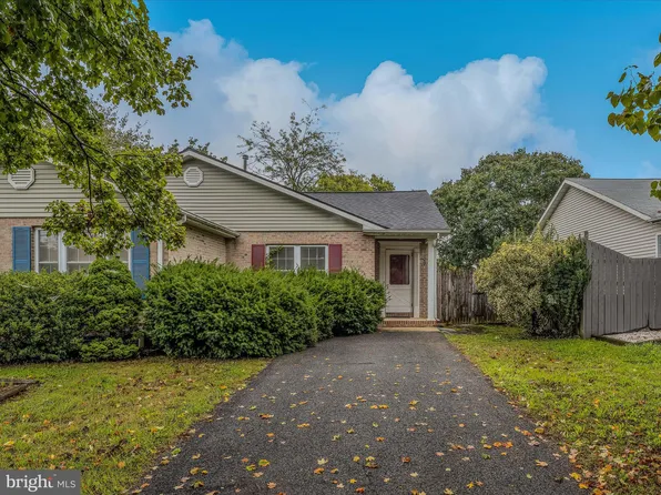 1109 New York Ave, Martinsburg, WV 25401