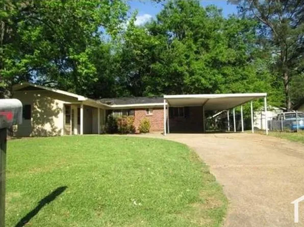 2920 Kentwood Dr, Jackson, MS 39212