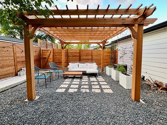 4th image of 1209 Hollow Creek Dr #3