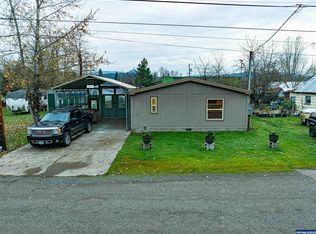 1859 Ulex St, Sweet Home, OR 97386