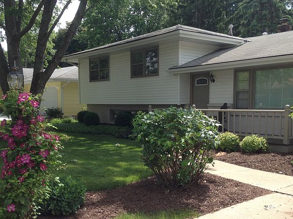 2nd image of 2640 Bordeaux Dr