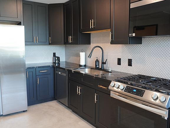 5th image of 10867 Fruitland Dr #504