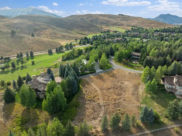 114 Highlands Dr, Sun Valley, ID 83353