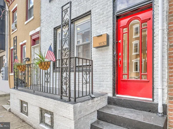 1632 Ellsworth St, Philadelphia, PA 19146