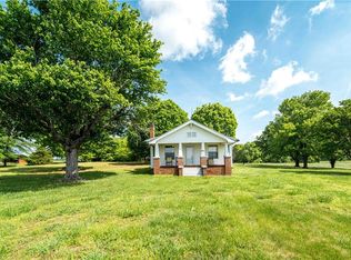 2445 Rockett Rd, East Bend, NC 27018