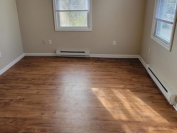 3rd image of 103 Madison St #2