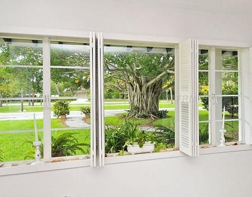 3rd image of 504 Boulevard Of The Presidents