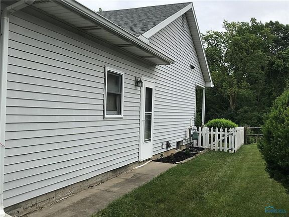 3rd image of 521 Indian Valley Ct
