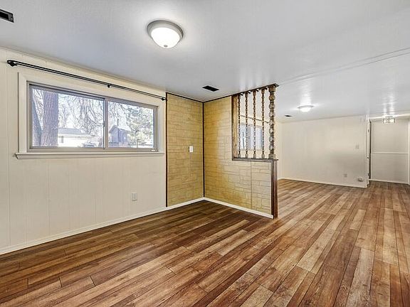 4th image of 313 Fay Dr #1