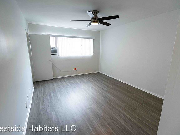 4th image of 204 Washington Ave APT 105