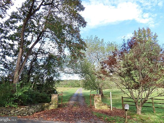 3rd image of 419 Rudasill Mill Rd