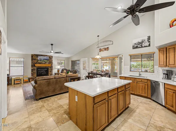 2682 S Elm Street, Gilbert, AZ 85295