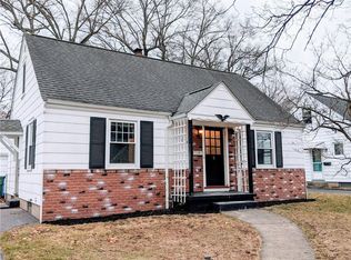 125 Langford Rd, Rochester, NY 14615