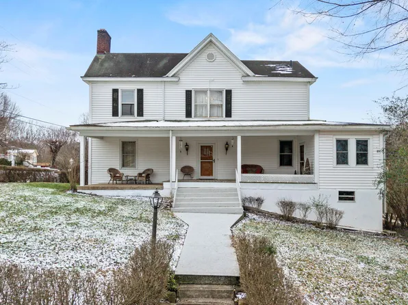 90 Grand Ave, Beattyville, KY 41311