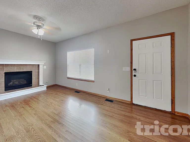 432 Granite Dr — Photo 2