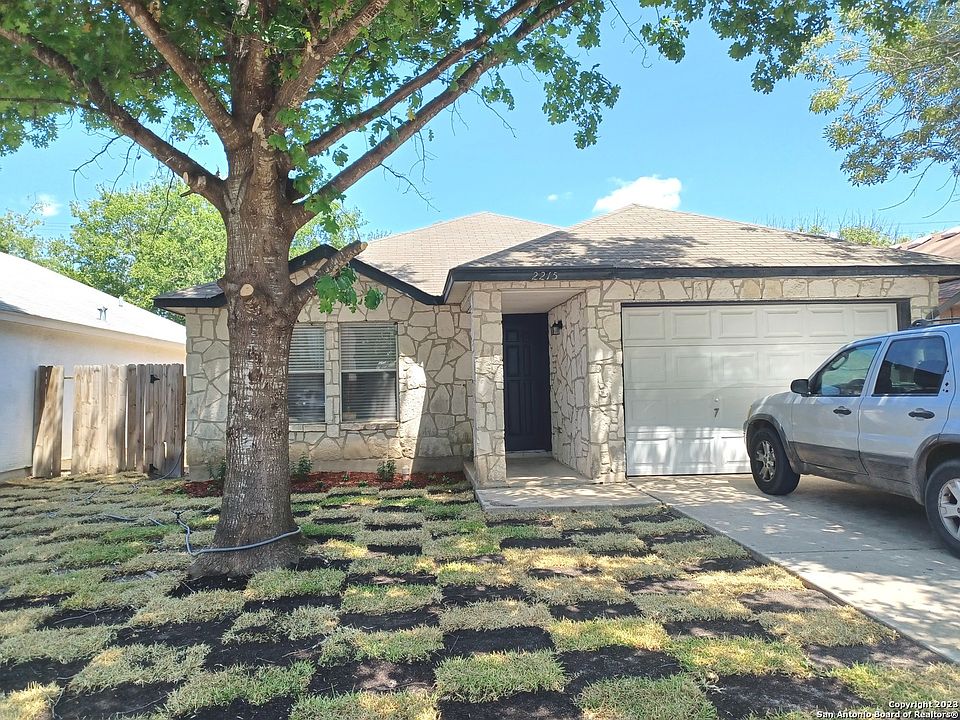 1st image of 2215 MUDDY PEAK DR
