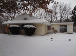 6410 Newland Rd, Parma Heights, OH 44130