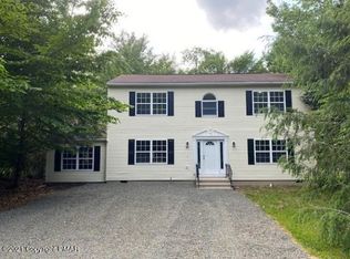 4573 Briarcliff Ter, Tobyhanna, PA