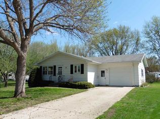 311 14th Ave, Charles City, IA 50616