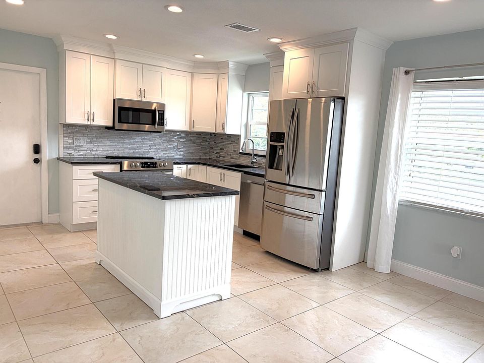 1st image of 5 Vista Palm Lane #207