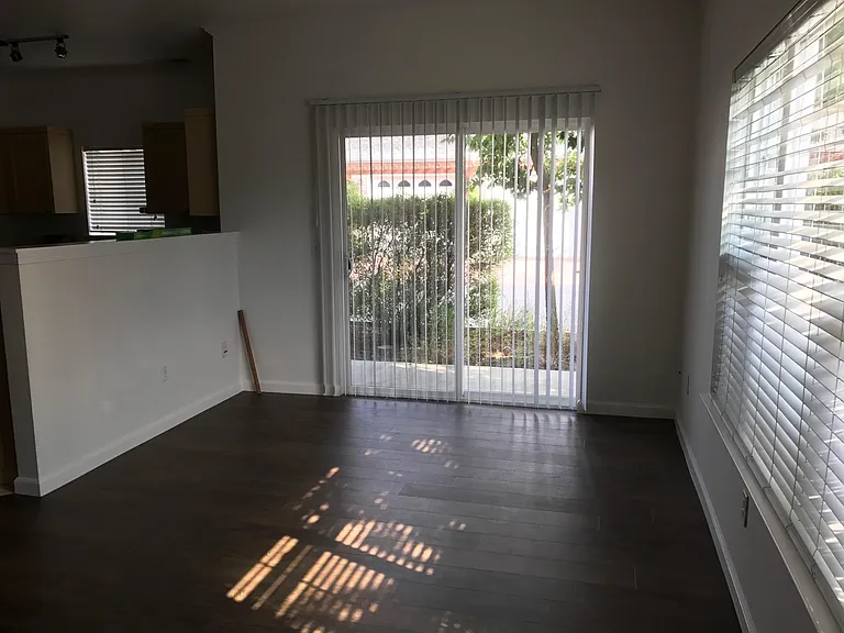 1818 Moore Blvd #106 — Photo 8