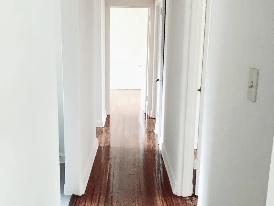 100 Schuyler Rd #204