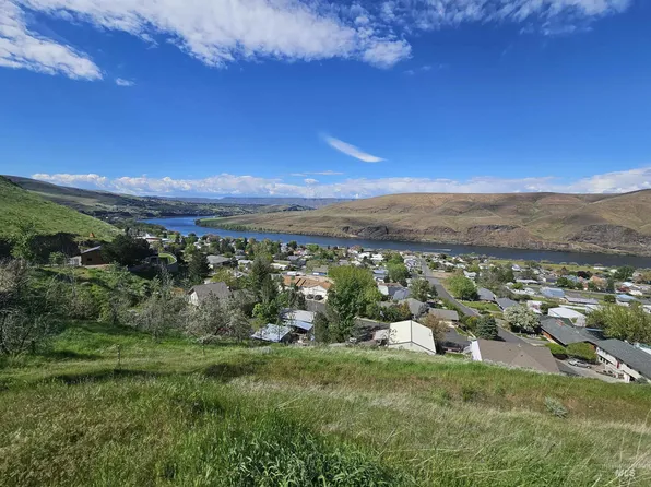Garfield St, Asotin, WA 99402