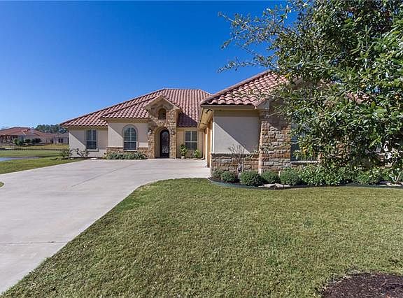 2nd image of 1610 Malibu Bay Ct