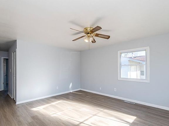 5th image of 4065 Curundu Ave