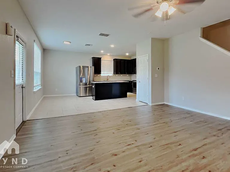 10327 Dunlap — Photo 5