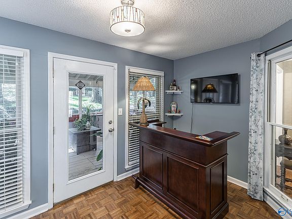 3rd image of 1222 Chesser Dr SE