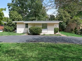 553 Kenlough Dr, Charlotte, NC 28209