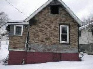 353 Van Pelt St, Donora, PA 15033