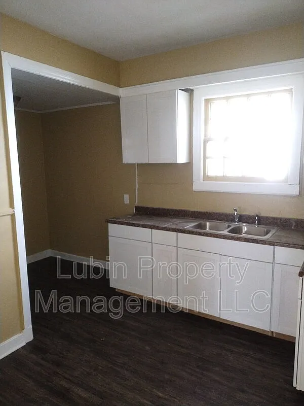 3 bed, 1.0 bath, 1224 sqft, $950 — Photo 4