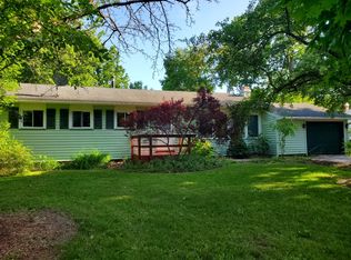 229 Hollybrook Rd, Rochester, NY 14623