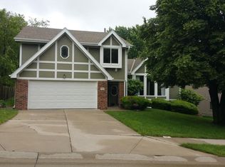 703 N 155th St, Omaha, NE 68154