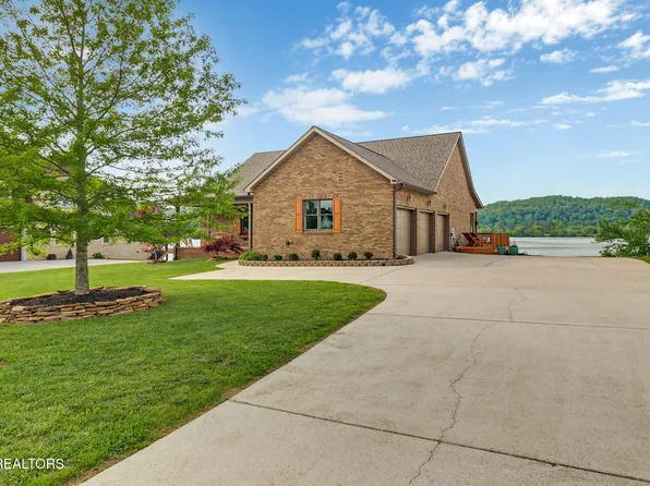 514 Emory River Rd, Harriman, TN 37748