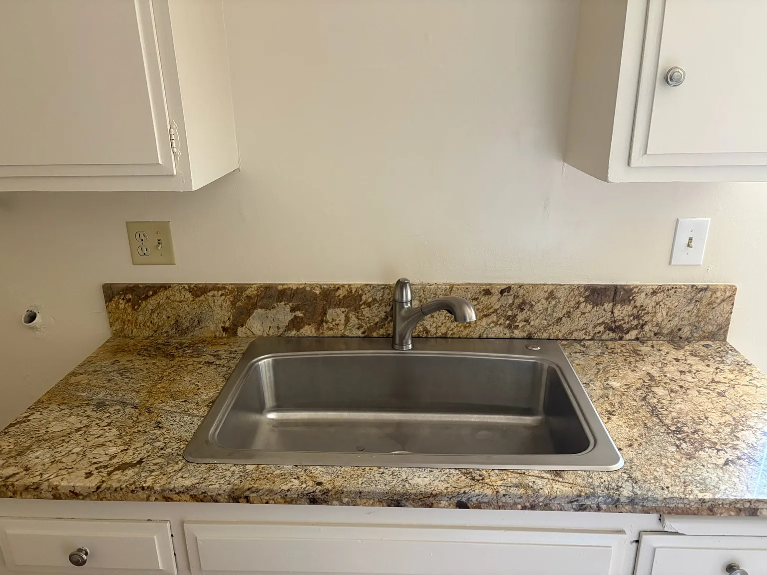 1 bed, $1,600 — Photo 2