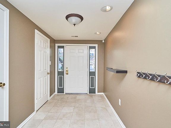 2nd image of 5134 Woodmire La