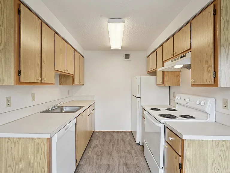 Rivertown Apartments — Photo 19