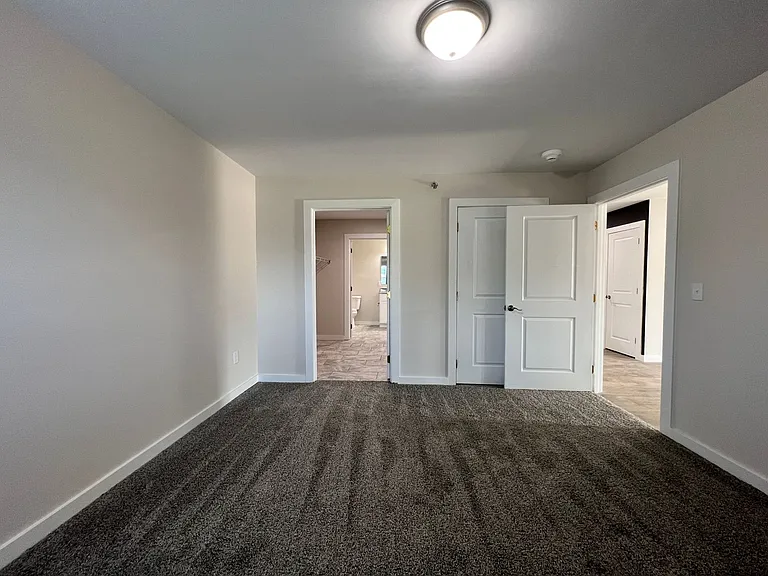 950 S Hebron Ave — Photo 21