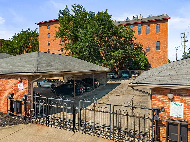 544 S Front St #315 — Photo 40