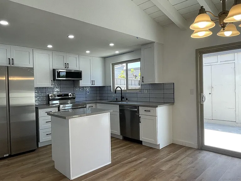 5240 Mount Alifan Dr — Photo 4