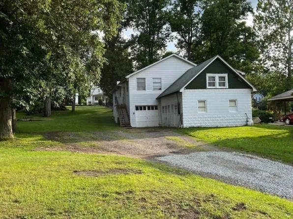 321 E Georgia Ave, Connellsville, PA 15425