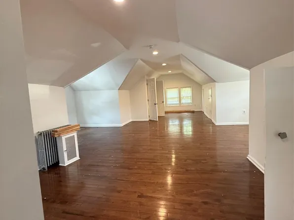 13746 Bedell St, Springfield Gardens, NY 11413