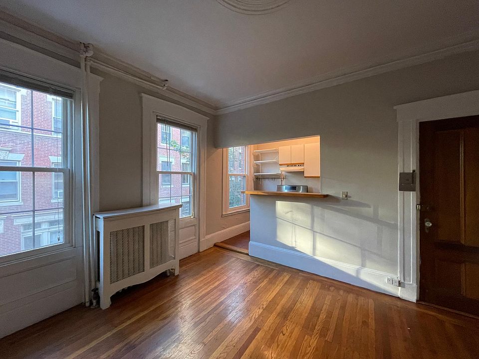 Living Room looking towards kitchen