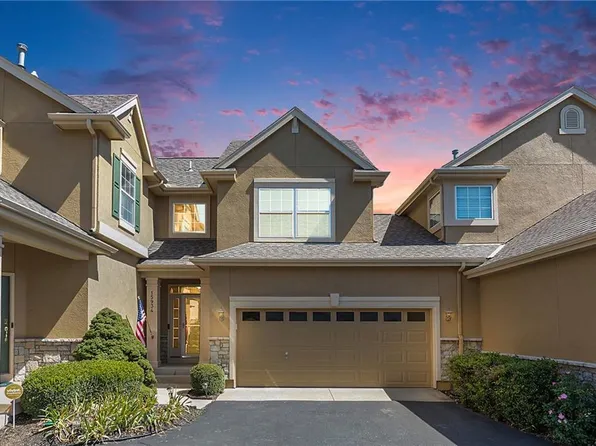 15934 Linden St, Overland Park, KS 66085